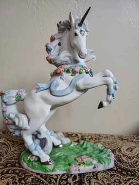 Princeton Gallery Love’s Celebration Limited Edition Fine Porcelain 1995 UNICORN